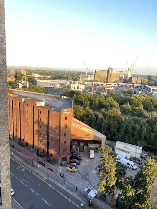 Modern Trafford 1Br Apartment-Free Parking-Cinema Room Manchester Buitenkant foto