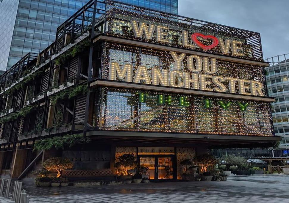 Modern Trafford 1Br Apartment-Free Parking-Cinema Room Manchester Buitenkant foto