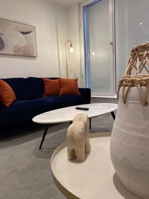 Modern Trafford 1Br Apartment-Free Parking-Cinema Room Manchester Buitenkant foto